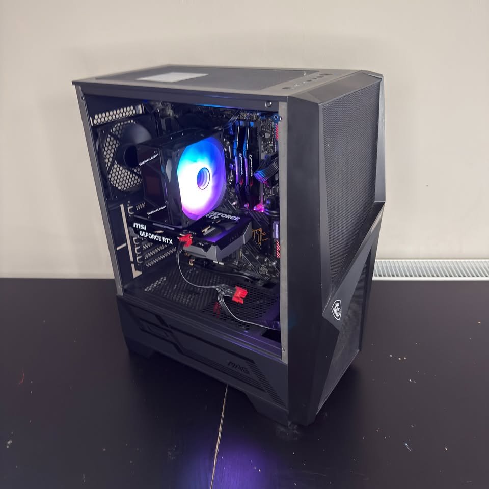 Shamrock gaming PC with Intel Core i5-12400F and MSI RTX 5050