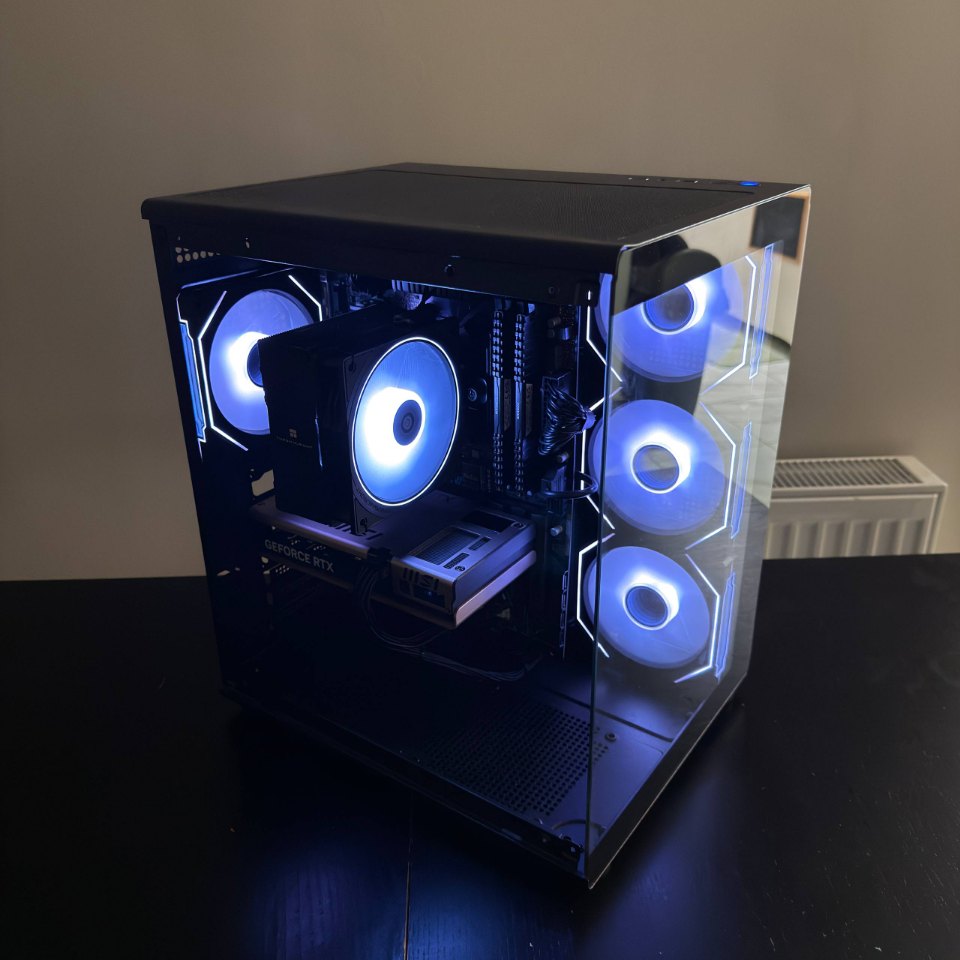 Shamrock gaming PC with AMD Ryzen 7 5700X and MSI RTX 5060